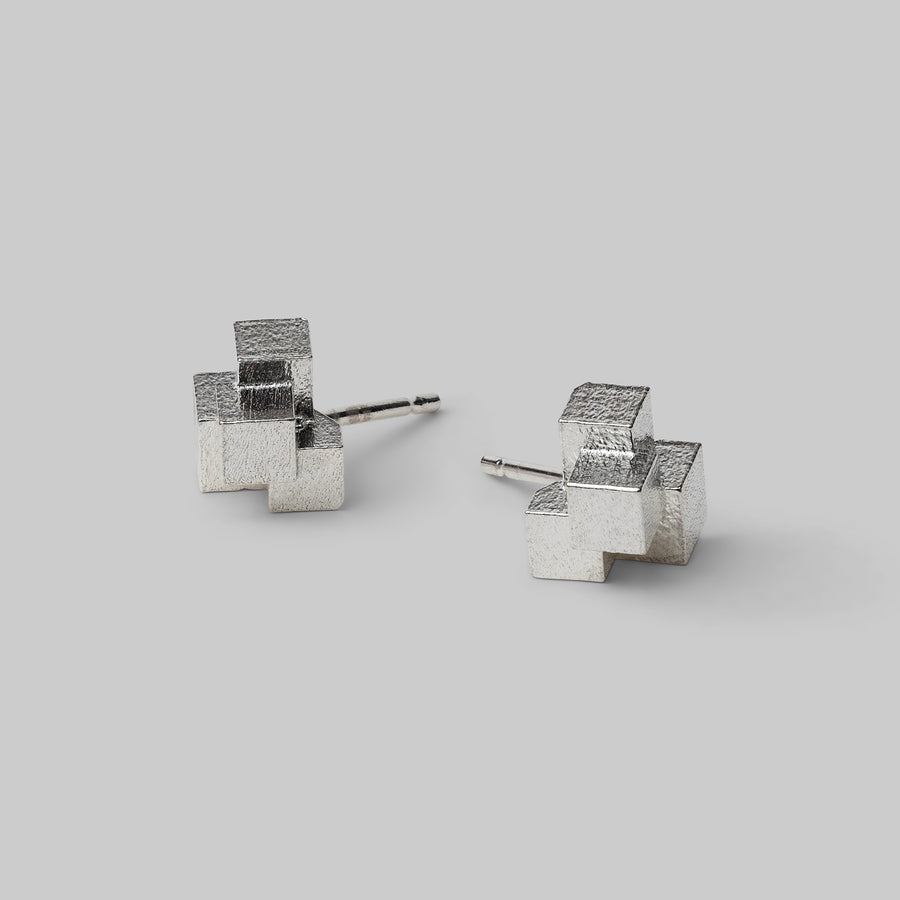 4 cube stud earrings - silver